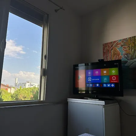 Top Floor Fafa Premium With Elevator Lejlighed Golem (Tirana)